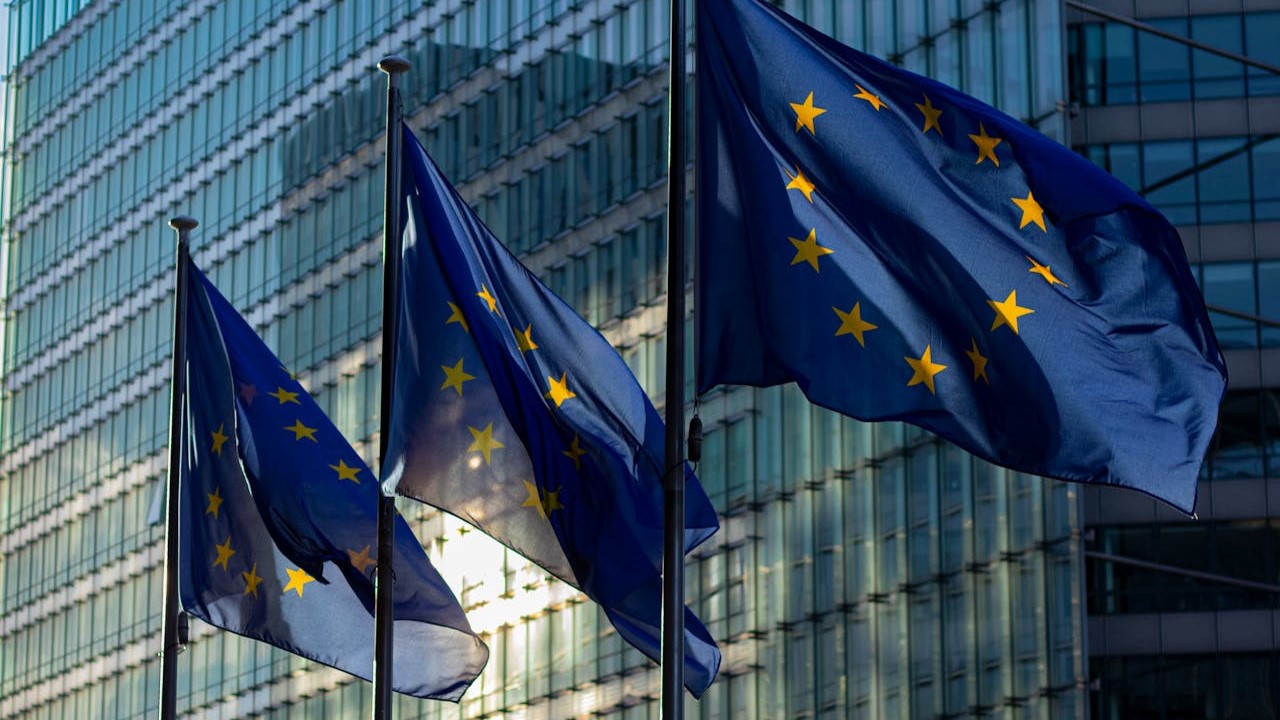 Una Piazza per l’Europa: Tra Unione e Contraddizioni